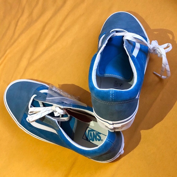 BRAND NEW Sky Blue Old Skool Vans - Picture 2 of 3
